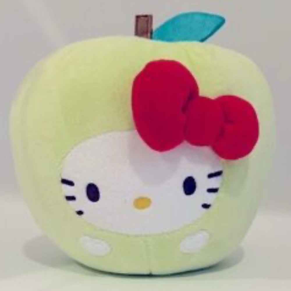Sanrio Licensed 6” HELLO KITTY Round Plush in Green Apple Costume NWT
